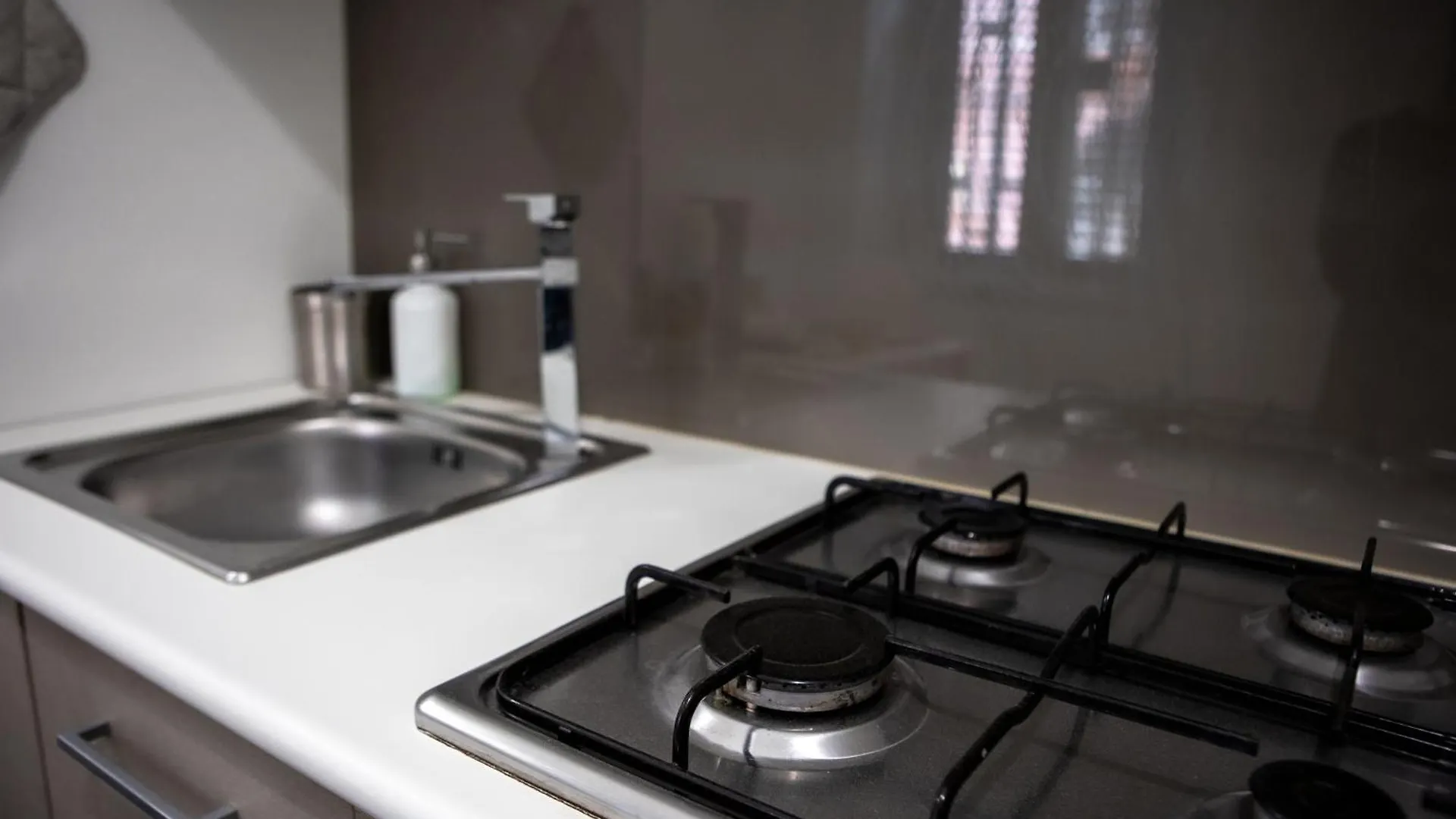 Fiume Apartment Palermo 0*,  Italy